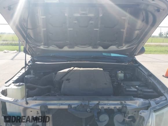 ✅ 2015 Toyota Tacoma PreRunner • VIN: 5TFKU4HN1FX006443 • Lot: 42396815. Listed on IAAI with 176,592 mi. Free auction sales archive from the USA and detailed vehicle history report at DreamBid. Image 10.