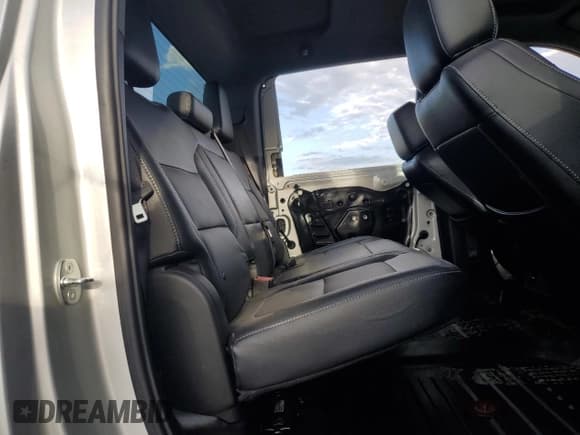 ✅ 2022 Chevrolet Silverado 1500 • VIN: 1GC4WLEY9NF191583 • Лот: 80581505. Опубликован ранее на Copart с пробегом 87 635 миль. Бесплатный доступ к архиву аукционных продаж из США и подробный отчёт об истории автомобиля на DreamBid. Изображение 10.