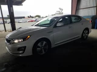 ✅ 2016 Kia Optima EX • VIN: KNAGN4AD9G5098061 • Lot: 90933295. Listed on Copart with 84,447 mi. Free auction sales archive from the USA and detailed vehicle history report at DreamBid. Image 1.