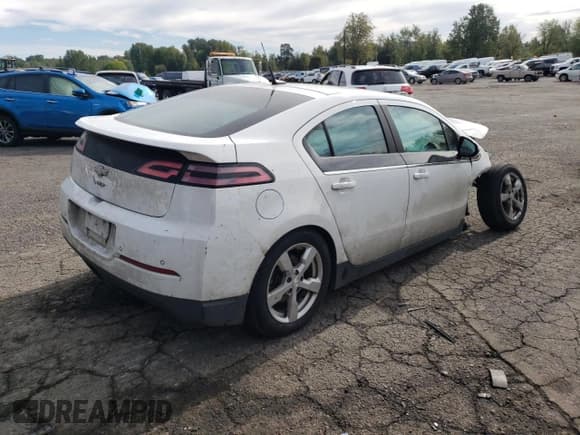 ✅ 2014 Chevrolet Volt • VIN: 1G1RE6E41EU166236 • Lot: 71339863. Wystawiony na Copart z przebiegiem Nie podano. Bezpłatny archiwum sprzedaży aukcyjnych z USA i szczegółowy raport historii pojazdu na DreamBid. Zdjęcie 3.