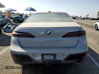 ✅ 2023 BMW 7 Series 740i • VIN: WBA23EH01PCN47236 • Лот: 76135864. Опубликован ранее на Copart с пробегом Не указан. Бесплатный доступ к архиву аукционных продаж из США и подробный отчёт об истории автомобиля на DreamBid. Изображение 6.