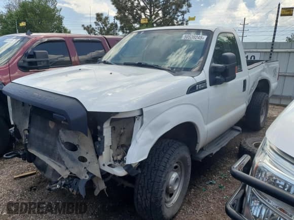 ✅ 2012 Ford F-250 XL • VIN: 1FTBF2B65CEC94085 • Lot: 50539245. Listed on Copart with 179,875 mi. Free auction sales archive from the USA and detailed vehicle history report at DreamBid. Image 1.