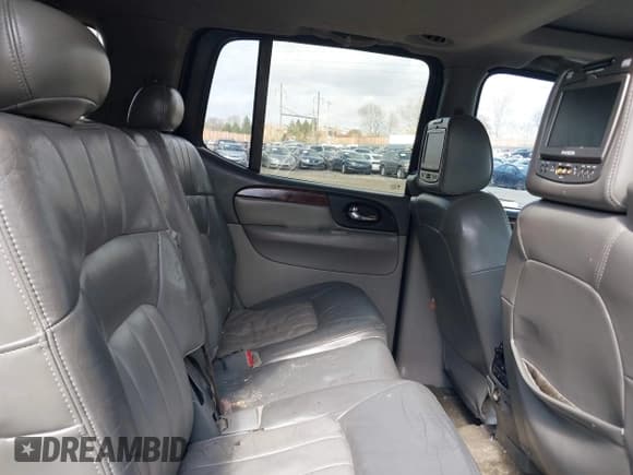 ✅ 2004 GMC Envoy SLT • VIN: 1GKET16S246160643 • Lot: 41922915. Listed on IAAI with Not provided. Free auction sales archive from the USA and detailed vehicle history report at DreamBid. Image 8.