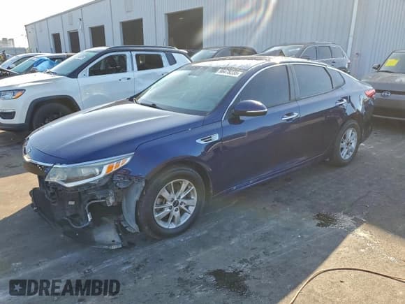 ✅ 2018 Kia Optima S • VIN: 5XXGT4L3XJG226016 • Lot: 96478235. Wystawiony na Copart z przebiegiem 136 251 mil. Bezpłatny archiwum sprzedaży aukcyjnych z USA i szczegółowy raport historii pojazdu na DreamBid. Zdjęcie 1.