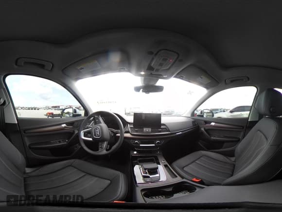 ✅ 2025 Audi Q5 Premium • VIN: WA1ABAFY3S2050913 • Lot: 42403495. Wystawiony na IAAI z przebiegiem 1 673 mil. Bezpłatny archiwum sprzedaży aukcyjnych z USA i szczegółowy raport historii pojazdu na DreamBid. Zdjęcie 19.