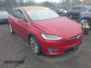 ✅ 2020 Tesla Model X Long Range • VIN: 5YJXCAE27LF250573 • Lot: 43543295. Wystawiony na IAAI z przebiegiem Nie podano. Bezpłatny archiwum sprzedaży aukcyjnych z USA i szczegółowy raport historii pojazdu na DreamBid. Zdjęcie 1.