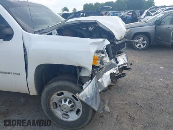 ✅ 2013 Chevrolet Silverado 2500HD Work Truck • VIN: 1GC2KVCG2DZ379092 • Lot: 42124836. Wystawiony na IAAI z przebiegiem Nie podano. Bezpłatny archiwum sprzedaży aukcyjnych z USA i szczegółowy raport historii pojazdu na DreamBid. Zdjęcie 18.