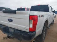 ✅ 2019 Ford F-350 Lariat • VIN: 1FT7X3B63KEC13771 • Lot: 43465595. Wystawiony na IAAI z przebiegiem 145 955 mil. Bezpłatny archiwum sprzedaży aukcyjnych z USA i szczegółowy raport historii pojazdu na DreamBid. Zdjęcie 4.