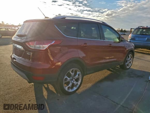 ✅ 2014 Ford Escape Titanium • VIN: 1FMCU9JX4EUB46981 • Лот: 94158035. Опубликован ранее на Copart с пробегом 149 105 миль. Бесплатный доступ к архиву аукционных продаж из США и подробный отчёт об истории автомобиля на DreamBid. Изображение 5.