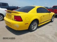 ✅ 1999 Ford Mustang • VIN: 1FAFP4049XF114513 • Lot: 42281232. Wystawiony na IAAI z przebiegiem 212 990 mil. Bezpłatny archiwum sprzedaży aukcyjnych z USA i szczegółowy raport historii pojazdu na DreamBid. Zdjęcie 4.