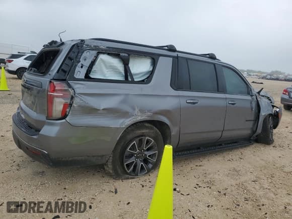 ✅ 2022 Chevrolet Suburban Z71 • VIN: 1GNSKDKD5NR202112 • Lot: 89927245. Listed on Copart with Not provided. Free auction sales archive from the USA and detailed vehicle history report at DreamBid. Image 3.