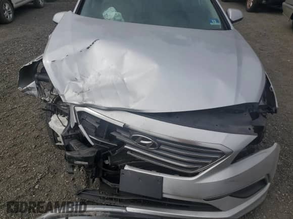 2016 Hyundai Sonata 2.4L z VIN 5NPE24AF0GH389620, wystawiony jako Copart lot #81012885 z przebiegiem 72 750 mil mil oraz Szkoda całkowita • Salvage title. Historia ofert i sprzedaży dostępna na DreamBid. Obrazek 11.
