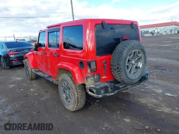 ✅ 2017 Jeep Wrangler Unlimited Rubicon Recon • VIN: 1C4BJWFG3HL709061 • Lot: 43798024. Listed on IAAI with 85,801 mi. Free auction sales archive from the USA and detailed vehicle history report at DreamBid. Image 3.
