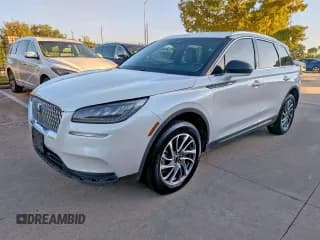 ✅ 2022 Lincoln Corsair Standard • VIN: 5LMCJ1C94NUL12437 • Lot: 92535565. Wystawiony na Copart z przebiegiem 70 947 mil. Bezpłatny archiwum sprzedaży aukcyjnych z USA i szczegółowy raport historii pojazdu na DreamBid. Zdjęcie 2.