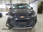 ✅ 2022 Chevrolet Trax LT • VIN: KL7CJPSM8NB564894 • Lot: 90328855. Wystawiony na Copart z przebiegiem 20 021 mil. Bezpłatny archiwum sprzedaży aukcyjnych z USA i szczegółowy raport historii pojazdu na DreamBid. Zdjęcie 5.
