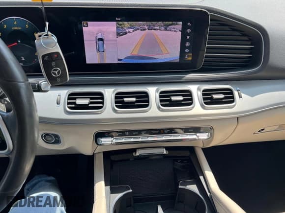 ✅ 2020 Mercedes-Benz GLE 350 • VIN: 4JGFB4KB5LA197526 • Lot: 61494935. Wystawiony na Copart z przebiegiem 76 918 mil. Bezpłatny archiwum sprzedaży aukcyjnych z USA i szczegółowy raport historii pojazdu na DreamBid. Zdjęcie 10.