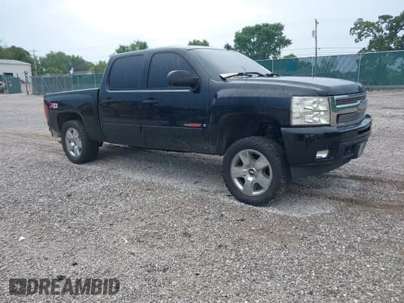 ✅ 2008 Chevrolet Silverado 1500 LTZ • VIN: 2GCFK13Y081168300 • Lot: 42696049. Listed on IAAI with 183,339 mi. Free auction sales archive from the USA and detailed vehicle history report at DreamBid. Image 1.