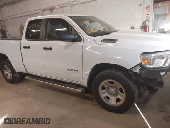 2019 Ram 1500 Tradesman с VIN 1C6RRFCG9KN677067, выставлен на аукционе IAAI как лот 40993768 с пробегом 45 282 миль миль и . История ставок и продаж доступна на DreamBid. Изображение 1.