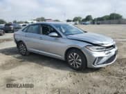 ✅ 2025 Volkswagen Jetta S • VIN: 3VW5X7BU0SM014438 • Лот: 81649125. Опубликован ранее на Copart с пробегом 5 878 миль. Бесплатный доступ к архиву аукционных продаж из США и подробный отчёт об истории автомобиля на DreamBid. Изображение 4.