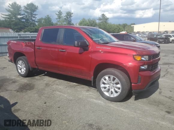 ✅ 2022 Chevrolet Silverado 1500 Custom • VIN: 3GCPYBEK6NG188796 • Lot: 62487375. Wystawiony na Copart z przebiegiem 31 799 mil. Bezpłatny archiwum sprzedaży aukcyjnych z USA i szczegółowy raport historii pojazdu na DreamBid. Zdjęcie 4.