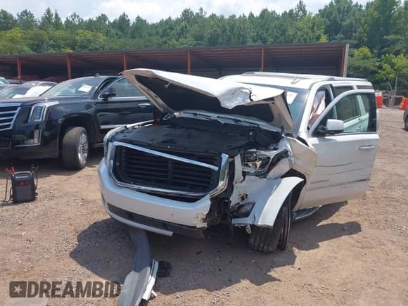 ✅ 2017 GMC Yukon XL Denali • VIN: 1GKS1HKJ9HR164448 • Lot: 41177961. Listed on IAAI with 161,172 mi. Free auction sales archive from the USA and detailed vehicle history report at DreamBid. Image 6.