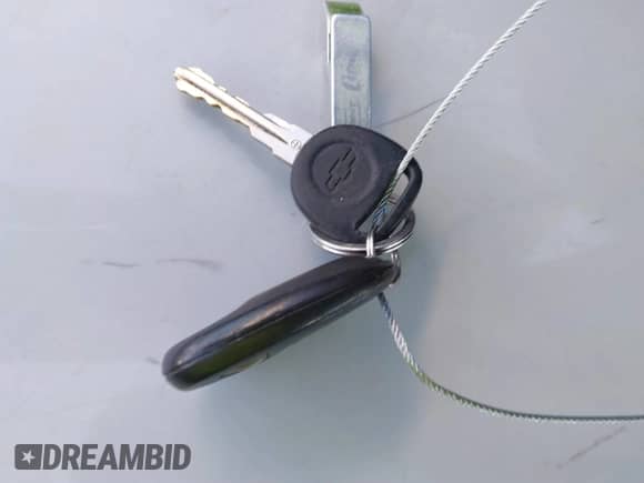 2014 Chevrolet Suburban LT z VIN 1GNSKJE75ER212434, wystawiony jako IAAI lot #41681972 z przebiegiem 381 890 mil mil oraz . Historia ofert i sprzedaży dostępna na DreamBid. Obrazek 11.