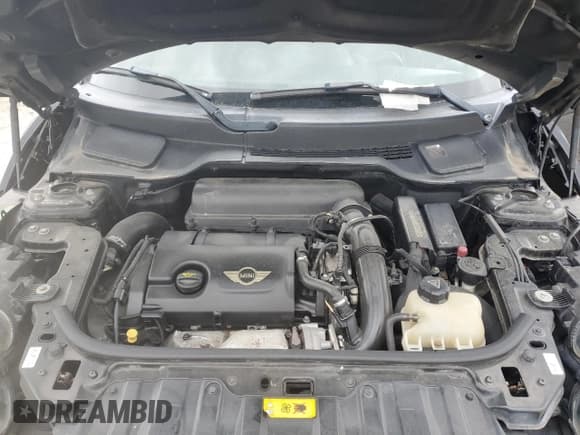 ✅ 2011 MINI Countryman S • VIN: WMWZC3C55BWH98230 • Лот: 66537625. Опубликован ранее на Copart с пробегом 142 480 миль. Бесплатный доступ к архиву аукционных продаж из США и подробный отчёт об истории автомобиля на DreamBid. Изображение 11.