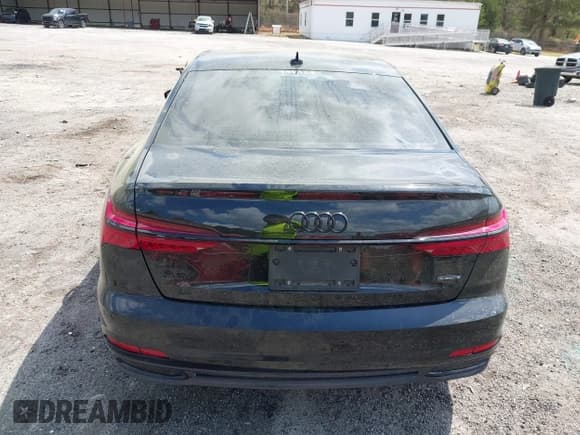 ✅ 2023 Audi A6 Premium Plus • VIN: WAUE3BF21PN065709 • Lot: 41957669. Wystawiony na IAAI z przebiegiem 61 818 mil. Bezpłatny archiwum sprzedaży aukcyjnych z USA i szczegółowy raport historii pojazdu na DreamBid. Zdjęcie 16.