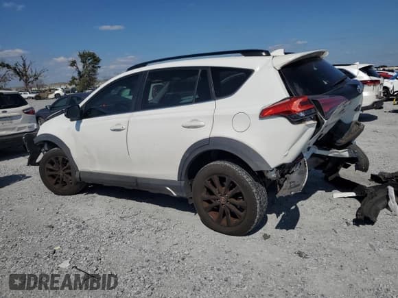 ✅ 2018 Toyota RAV4 XLE • VIN: 2T3WFREV5JW417306 • Lot: 82030755. Listed on Copart with 130,757 mi. Free auction sales archive from the USA and detailed vehicle history report at DreamBid. Image 2.
