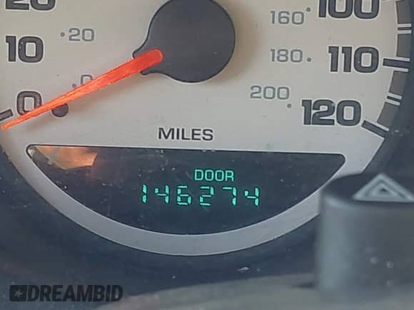 2004 Dodge Neon SXT z VIN 1B3ES56C94D630937, wystawiony jako IAAI lot #42802887 z przebiegiem 146 274 mil mil oraz . Historia ofert i sprzedaży dostępna na DreamBid. Obrazek 12.