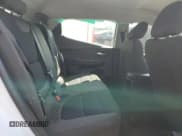 ✅ 2023 Chevrolet Bolt EV 1LT • VIN: 1G1FW6S09P4168353 • Lot: 70007884. Wystawiony na Copart z przebiegiem 14 028 mil. Bezpłatny archiwum sprzedaży aukcyjnych z USA i szczegółowy raport historii pojazdu na DreamBid. Zdjęcie 11.