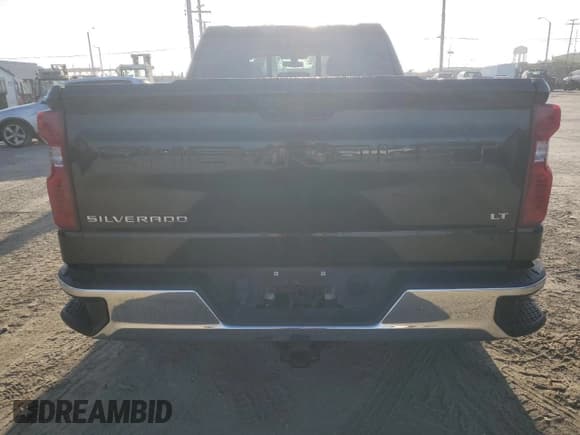 ✅ 2020 Chevrolet Silverado 1500 LT • VIN: 3GCPWCED2LG429425 • Lot: 80194964. Wystawiony na Copart z przebiegiem 100 818 mil. Bezpłatny archiwum sprzedaży aukcyjnych z USA i szczegółowy raport historii pojazdu na DreamBid. Zdjęcie 6.