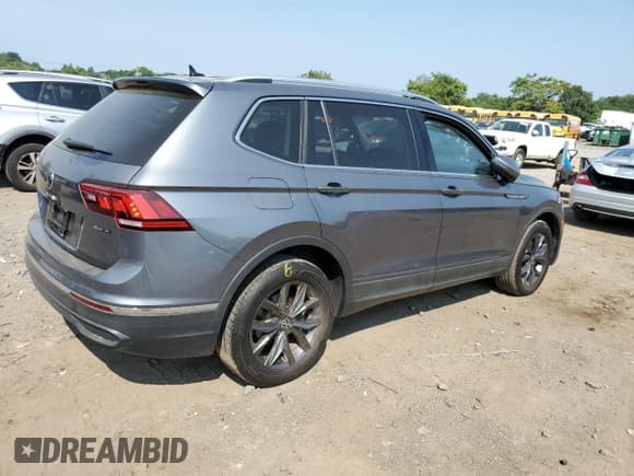 ✅ 2022 Volkswagen Tiguan SE • VIN: 3VV2B7AX3NM081119 • Lot: 67534515. Wystawiony na Copart z przebiegiem 60 174 mil. Bezpłatny archiwum sprzedaży aukcyjnych z USA i szczegółowy raport historii pojazdu na DreamBid. Zdjęcie 3.