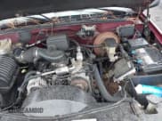 ✅ 1996 GMC Sierra 2500 • VIN: 1GTGK24R5TZ529571 • Лот: 41449315. Опубликован ранее на IAAI с пробегом 240 732 миль. Бесплатный доступ к архиву аукционных продаж из США и подробный отчёт об истории автомобиля на DreamBid. Изображение 10.