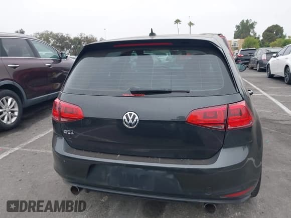 ✅ 2017 Volkswagen Golf GTI S • VIN: 3VW4T7AU5HM062129 • Lot: 42665382. Listed on IAAI with 118,175 mi. Free auction sales archive from the USA and detailed vehicle history report at DreamBid. Image 16.