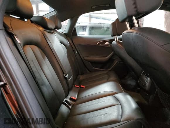 ✅ 2014 Audi A6 Premium Plus • VIN: WAUGFAFC3EN017774 • Lot: 86237365. Wystawiony na Copart z przebiegiem 87 109 mil. Bezpłatny archiwum sprzedaży aukcyjnych z USA i szczegółowy raport historii pojazdu na DreamBid. Zdjęcie 10.