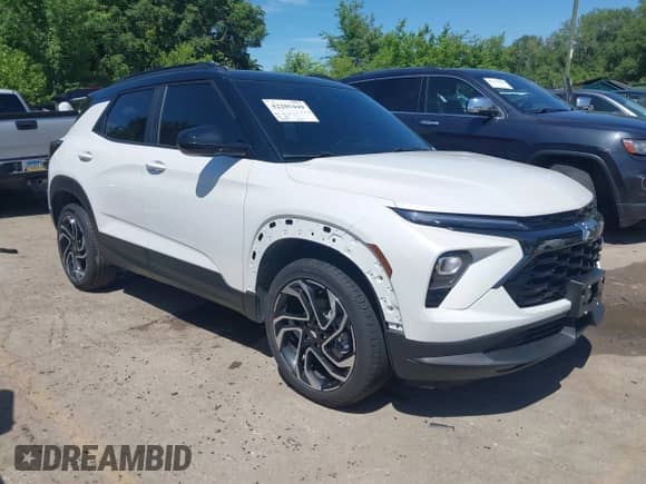 2025 Chevrolet TrailBlazer RS с VIN KL79MUSLXSB136585, выставлен на аукционе IAAI как лот 42285449 с пробегом 5 944 миль миль и . История ставок и продаж доступна на DreamBid. Изображение 1.