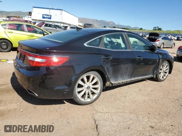 ✅ 2013 Hyundai Azera • VIN: KMHFH4JG2DA251149 • Лот: 61501245. Опубликован ранее на Copart с пробегом 145 044 миль. Бесплатный доступ к архиву аукционных продаж из США и подробный отчёт об истории автомобиля на DreamBid. Изображение 3.