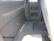 ✅ 2004 Chevrolet Colorado Z85 • VIN: 1GCCS198748133139 • Lot: 43123921. Wystawiony na IAAI z przebiegiem 220 643 mil. Bezpłatny archiwum sprzedaży aukcyjnych z USA i szczegółowy raport historii pojazdu na DreamBid. Zdjęcie 8.