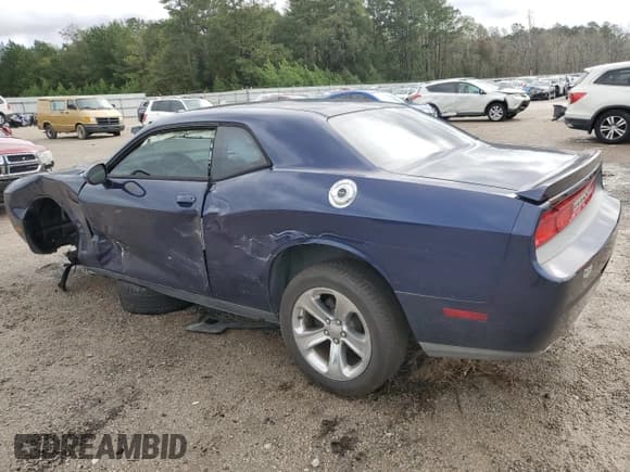 ✅ 2014 Dodge Challenger SXT • VIN: 2C3CDYAG6EH302136 • Lot: 72683914. Wystawiony na Copart z przebiegiem 107 731 mil. Bezpłatny archiwum sprzedaży aukcyjnych z USA i szczegółowy raport historii pojazdu na DreamBid. Zdjęcie 2.