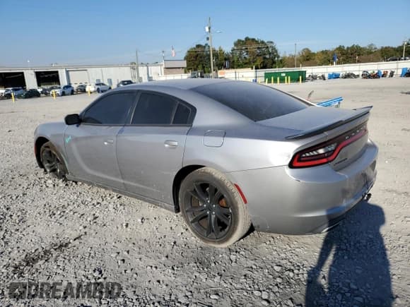 ✅ 2016 Dodge Charger SE • VIN: 2C3CDXBG5GH267570 • Lot: 86493505. Wystawiony na Copart z przebiegiem 110 017 mil. Bezpłatny archiwum sprzedaży aukcyjnych z USA i szczegółowy raport historii pojazdu na DreamBid. Zdjęcie 2.