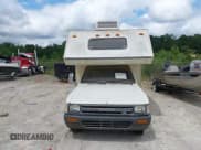 ✅ 1990 Toyota Pickup • VIN: JT5VN94T9L0012762 • Lot: 42989379. Listed on IAAI with 93,466 mi. Free auction sales archive from the USA and detailed vehicle history report at DreamBid. Image 6.