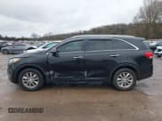 ✅ 2017 Kia Sorento LX • VIN: 5XYPGDA5XHG291740 • Lot: 43742487. Listed on IAAI with 94,163 mi. Free auction sales archive from the USA and detailed vehicle history report at DreamBid. Image 14.