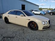 ✅ 2014 Bentley Flying Spur • VIN: SCBEC9ZA5EC089716 • Lot: 70884943. Wystawiony na Copart z przebiegiem Nie podano. Bezpłatny archiwum sprzedaży aukcyjnych z USA i szczegółowy raport historii pojazdu na DreamBid. Zdjęcie 4.