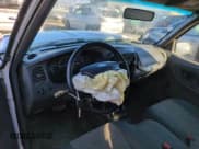 ✅ 2001 Ford Ranger XL Fleet • VIN: 1FTYR11E81PB09744 • Лот: 46994605. Опубликован ранее на Copart с пробегом 127 535 миль. Бесплатный доступ к архиву аукционных продаж из США и подробный отчёт об истории автомобиля на DreamBid. Изображение 8.