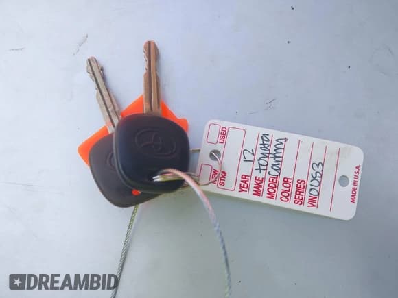 ✅ 2012 Toyota Camry SE • VIN: 4T1BF1FK9CU550053 • Lot: 43696983. Wystawiony na IAAI z przebiegiem 181 732 mil. Bezpłatny archiwum sprzedaży aukcyjnych z USA i szczegółowy raport historii pojazdu na DreamBid. Zdjęcie 11.