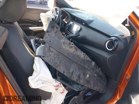 ✅ 2019 Nissan Kicks SV • VIN: 3N1CP5CU0KL523371 • Lot: 41160068. Listed on IAAI with 74,529 mi. Free auction sales archive from the USA and detailed vehicle history report at DreamBid. Image 5.