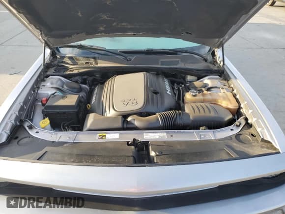 ✅ 2013 Dodge Challenger R/T Plus • VIN: 2C3CDYBT2DH728559 • Lot: 71962954. Wystawiony na Copart z przebiegiem 92 794 mil. Bezpłatny archiwum sprzedaży aukcyjnych z USA i szczegółowy raport historii pojazdu na DreamBid. Zdjęcie 13.