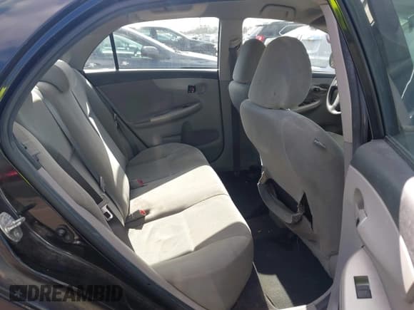 ✅ 2012 Toyota Corolla S • VIN: 5YFBU4EE9CP019066 • Lot: 43666172. Wystawiony na IAAI z przebiegiem 336 938 mil. Bezpłatny archiwum sprzedaży aukcyjnych z USA i szczegółowy raport historii pojazdu na DreamBid. Zdjęcie 8.