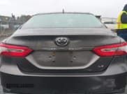 ✅ 2020 Toyota Camry LE • VIN: 4T1C11AK3LU996418 • Lot: 43528082. Wystawiony na IAAI z przebiegiem 33 532 mil. Bezpłatny archiwum sprzedaży aukcyjnych z USA i szczegółowy raport historii pojazdu na DreamBid. Zdjęcie 17.